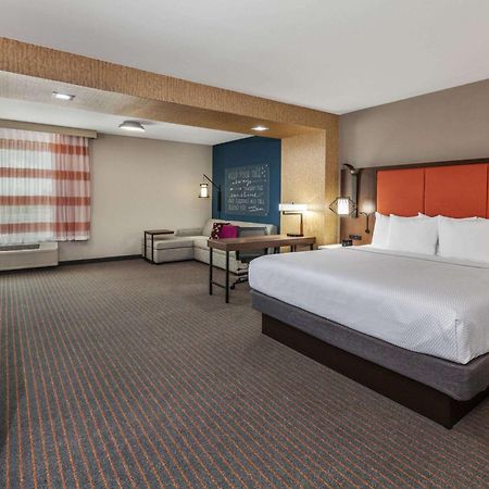 Отель La Quinta By Wyndham Houston East At Sheldon Rd Чаннелвью Экстерьер фото